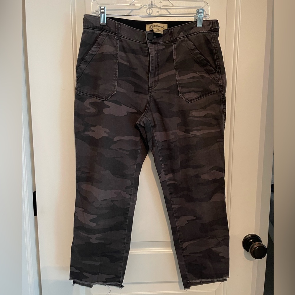 Democracy High Rise Frayed Hem Camo Crop Pants